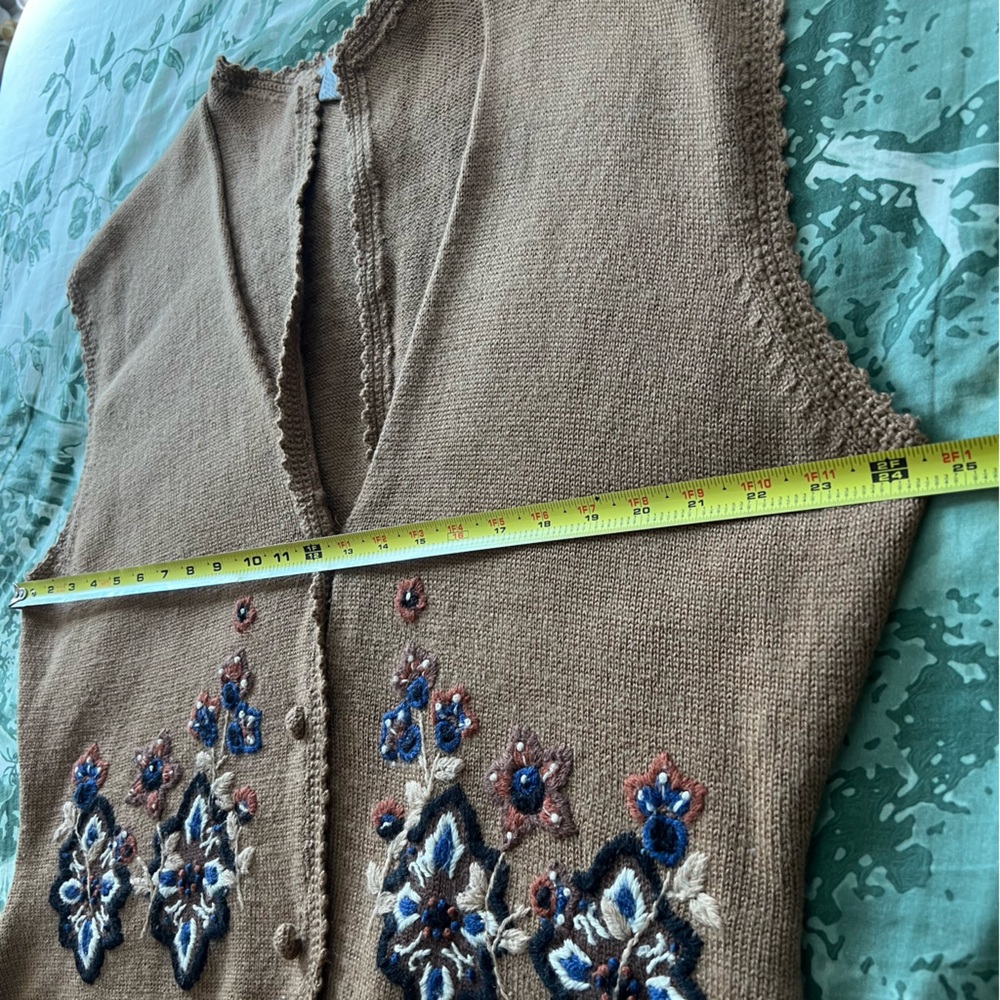 Vintage Koret Floral Embroidered Knit Sweater Vest - Picture 14 of 14